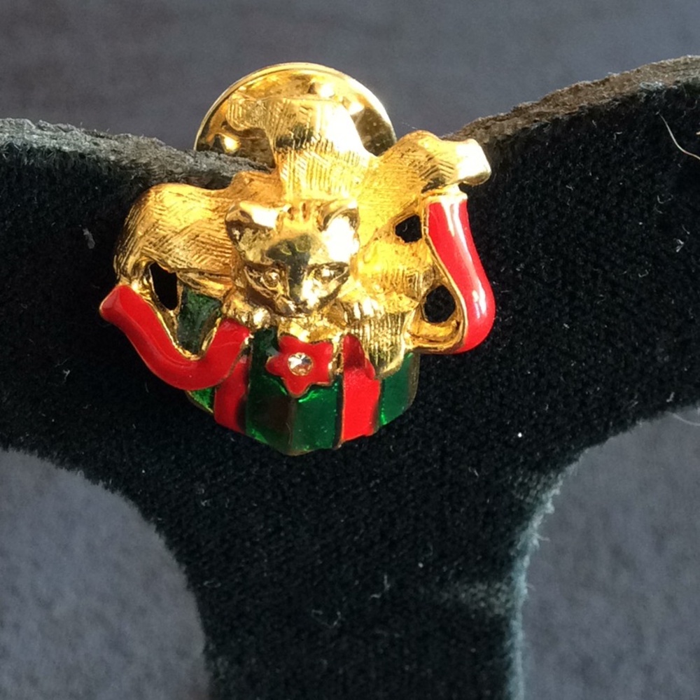 Nordstrom Enamel Cat Gift Brooch